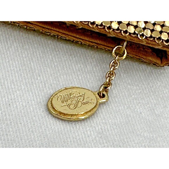 VINTAGE 1980s Whiting & Davis Gold Chainmail Zip Clutch ~ Mesh Evening Bag/Purse - Picture 8 of 11